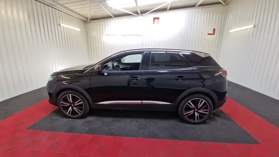 PEUGEOT 3008 -