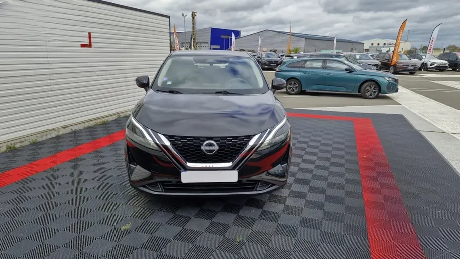 NISSAN Qashqai -