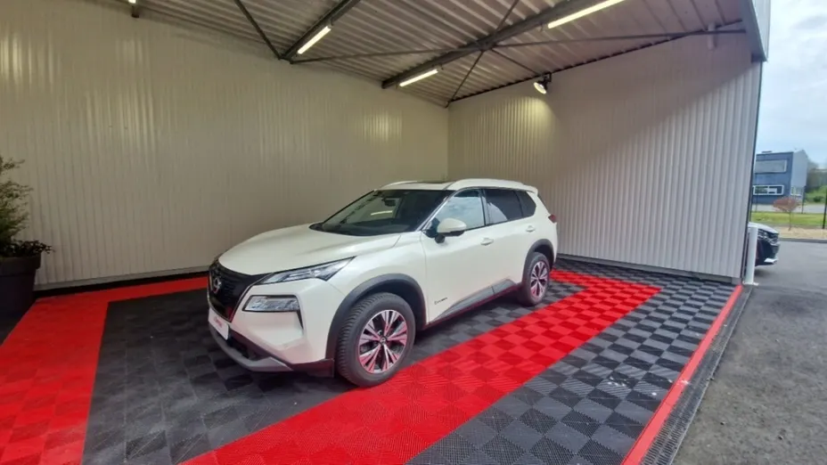 NISSAN X-Trail -