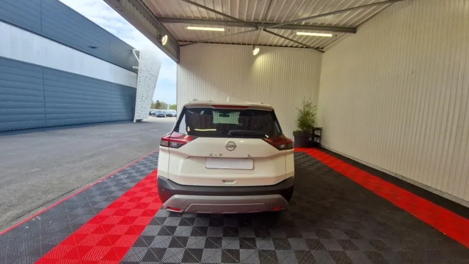 NISSAN X-Trail -