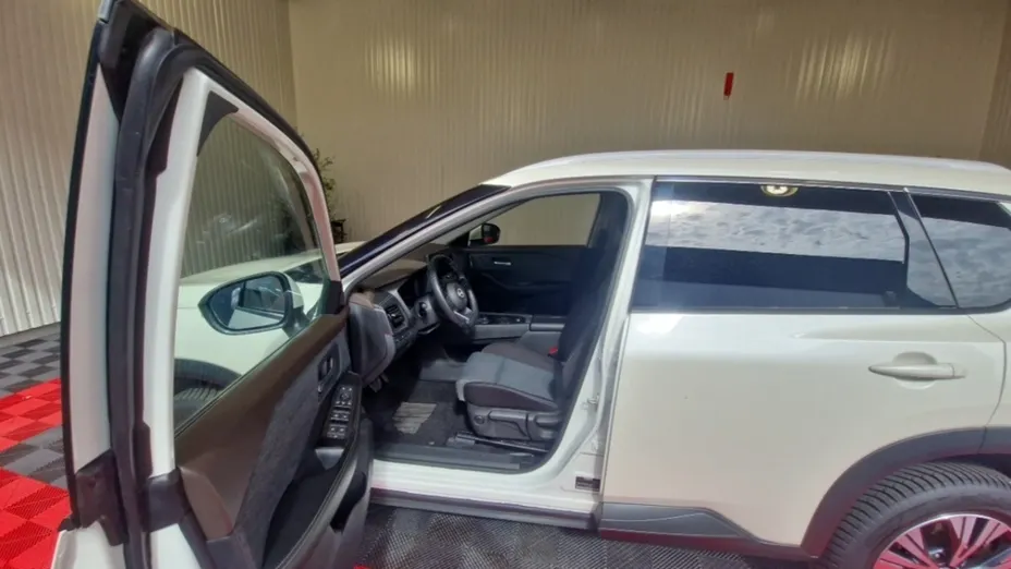 NISSAN X-Trail -
