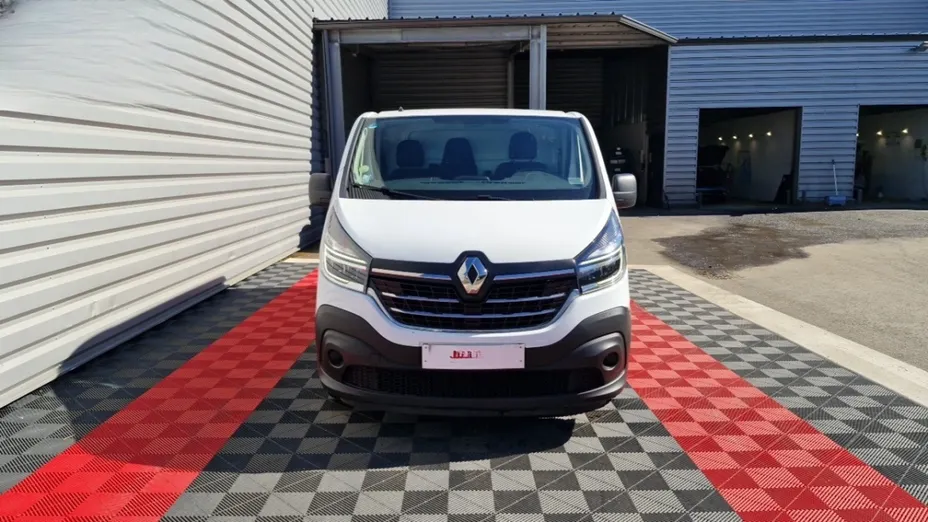 RENAULT Trafic -