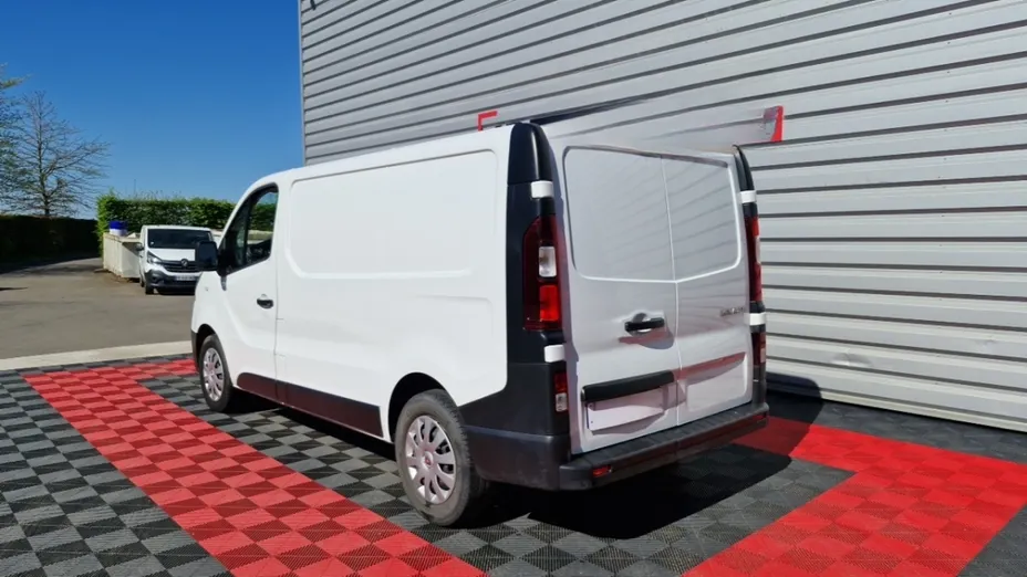 RENAULT Trafic -