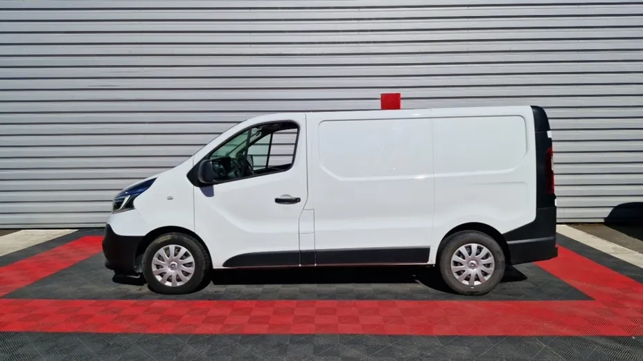 RENAULT Trafic -