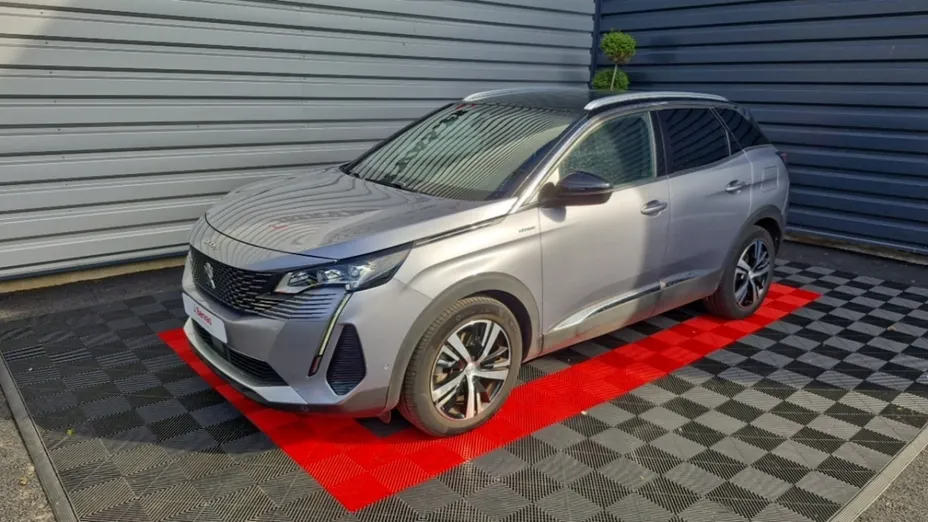 PEUGEOT 3008 -