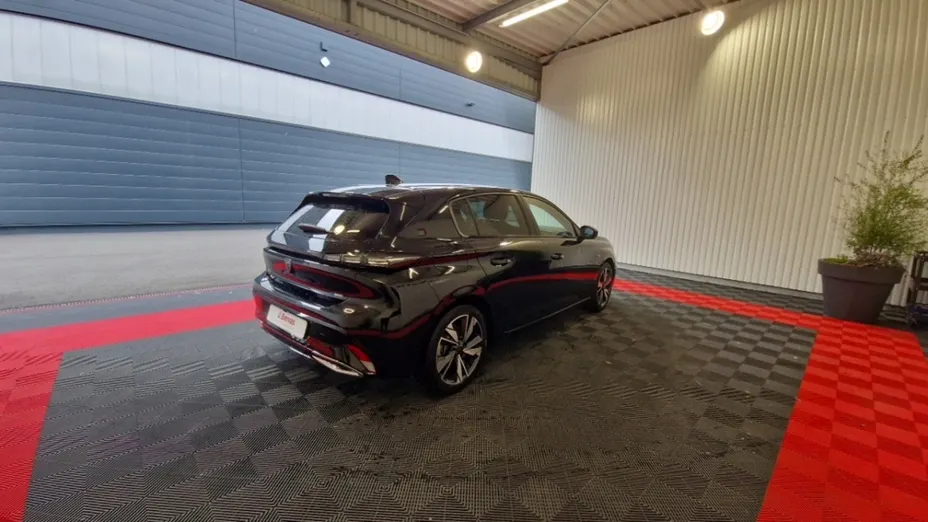 PEUGEOT 308 -