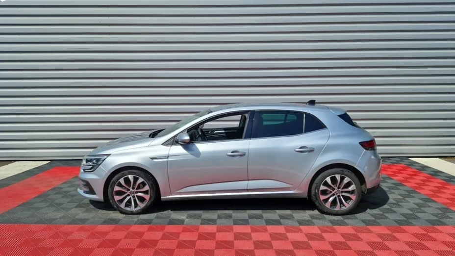 RENAULT Megane -