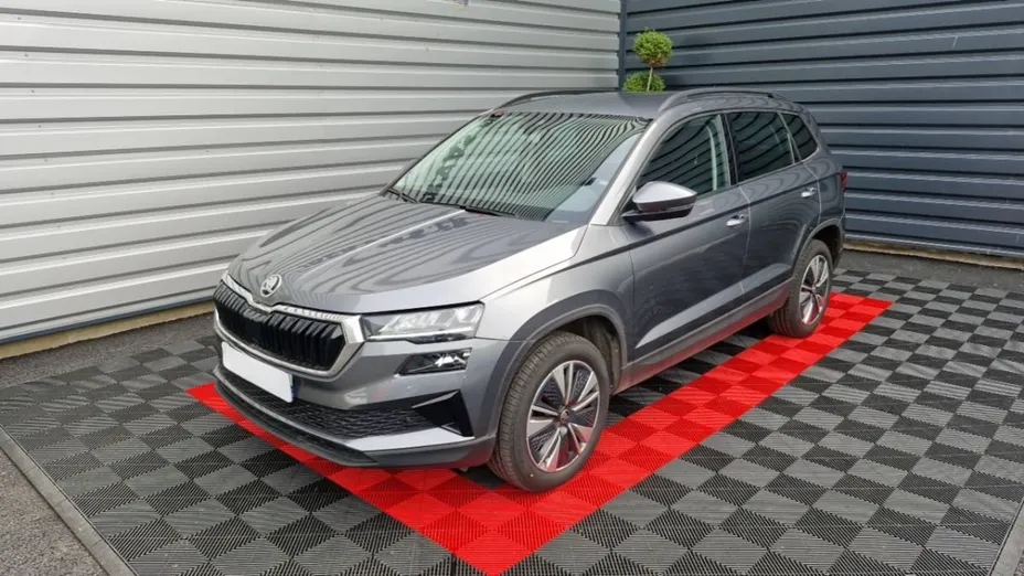 SKODA Karoq -