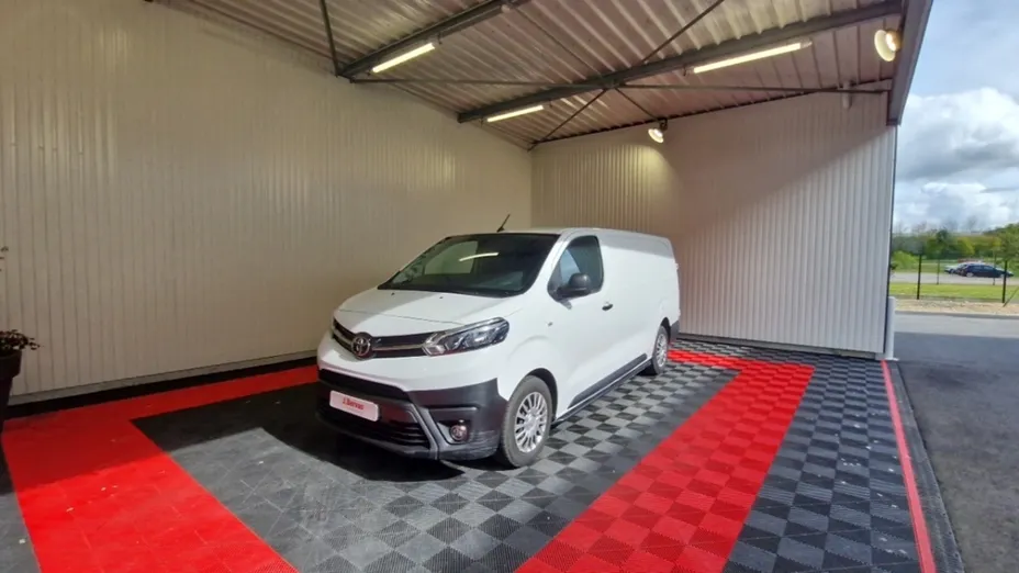 TOYOTA Proace -
