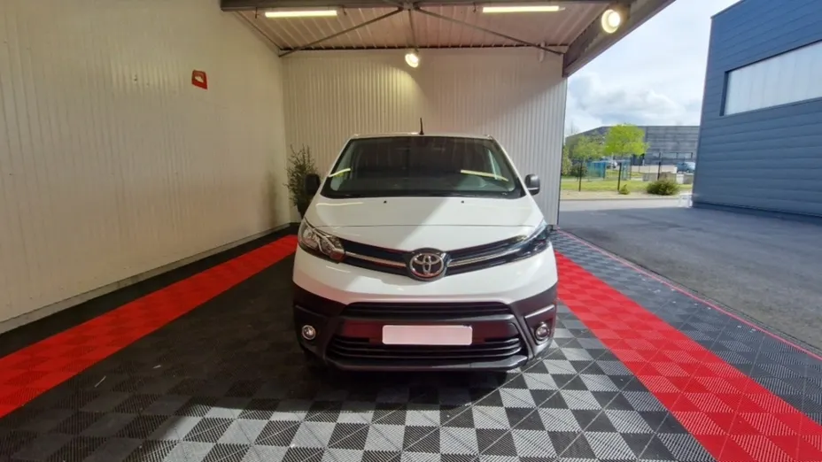 TOYOTA Proace -
