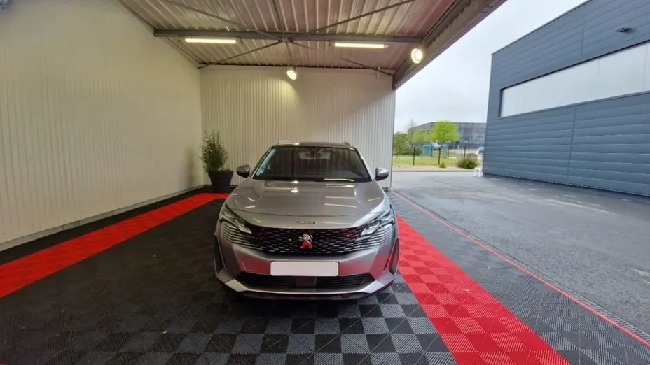 PEUGEOT 3008 -