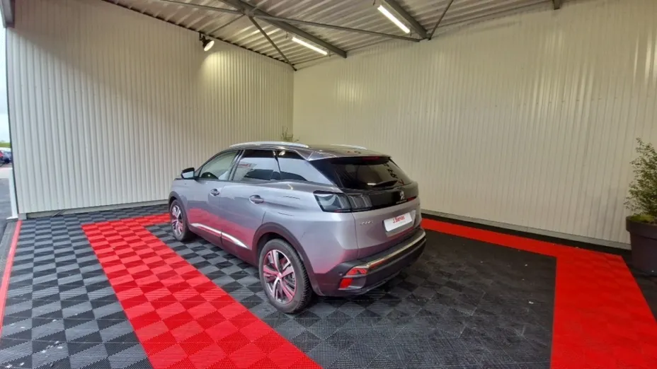 PEUGEOT 3008 -