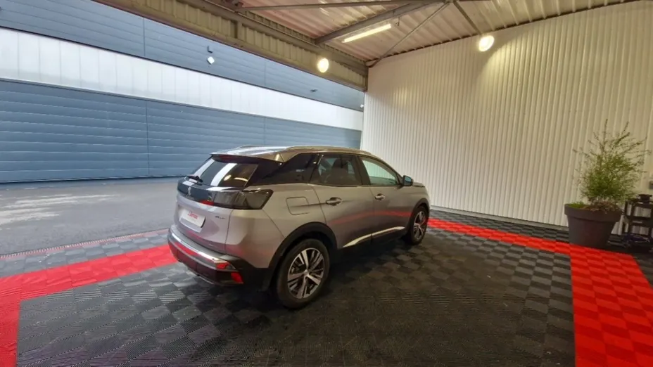 PEUGEOT 3008 -
