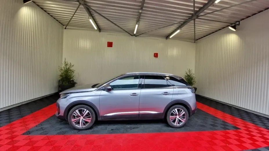 PEUGEOT 3008 -