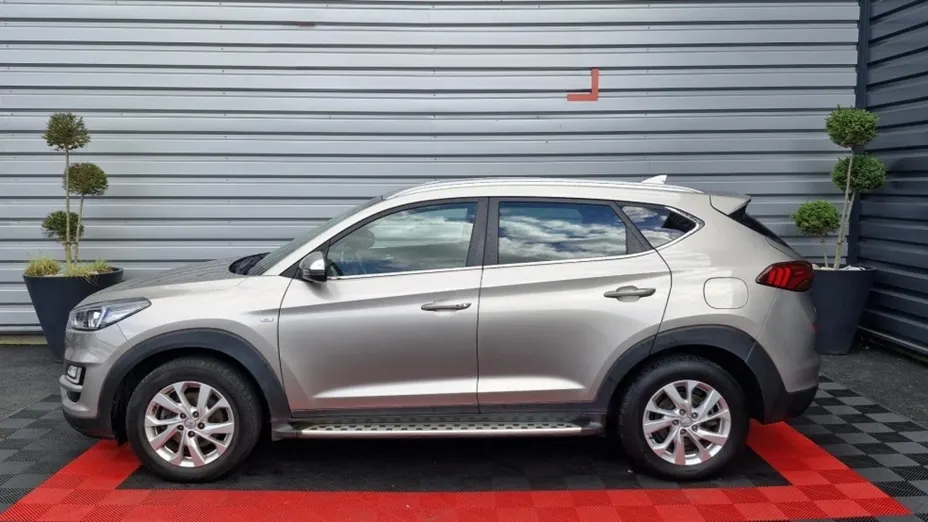 HYUNDAI Tucson -