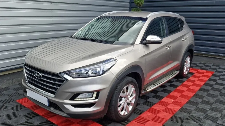 HYUNDAI Tucson -