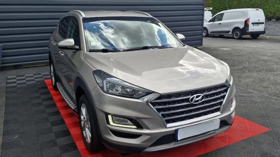 HYUNDAI Tucson -