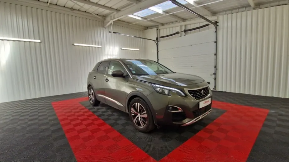 PEUGEOT 3008 -