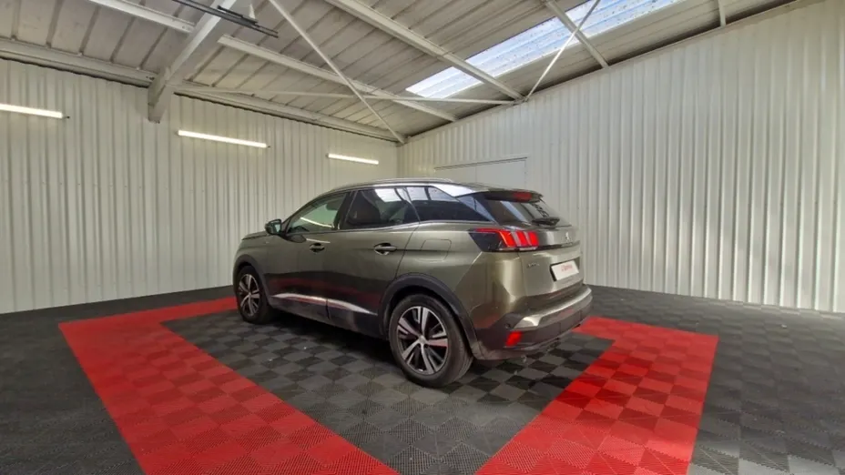 PEUGEOT 3008 -