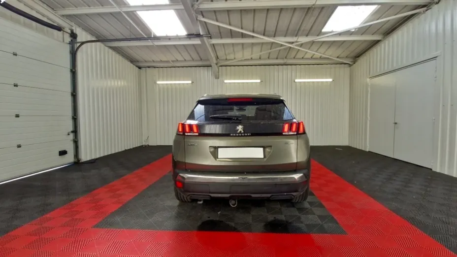 PEUGEOT 3008 -