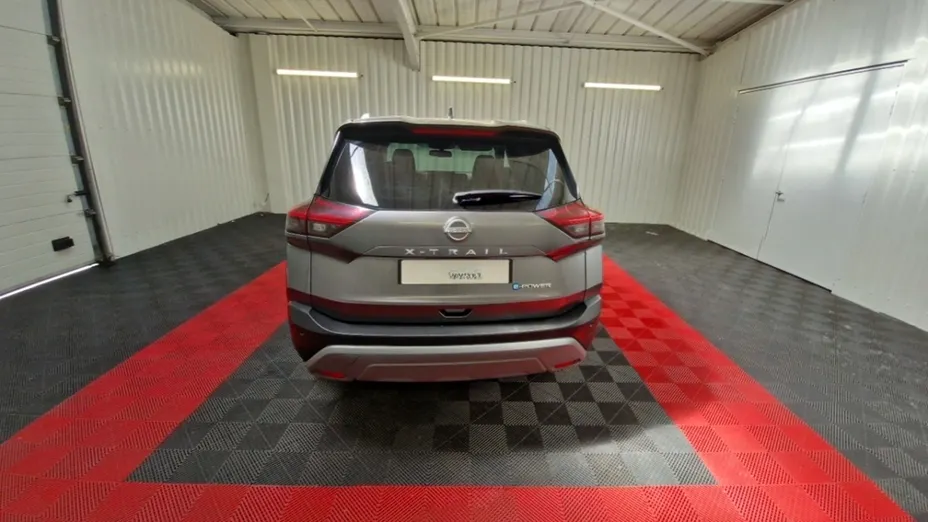 NISSAN X-Trail -