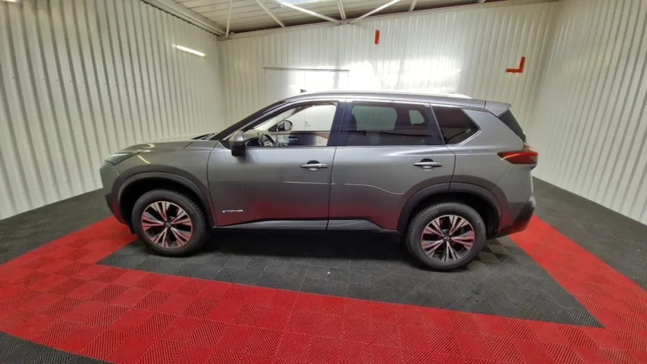 NISSAN X-Trail -