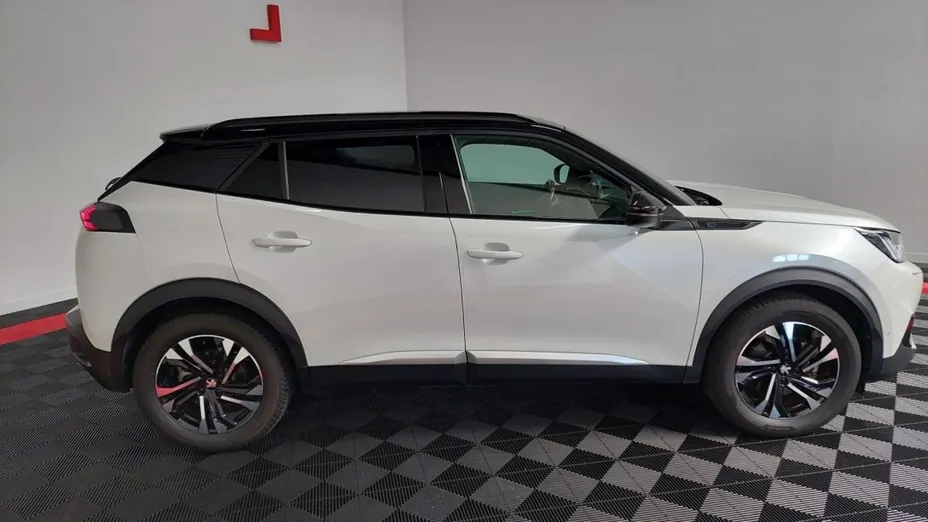 PEUGEOT 2008 -