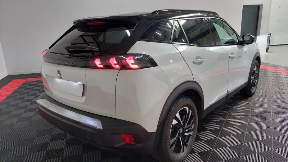 PEUGEOT 2008 -