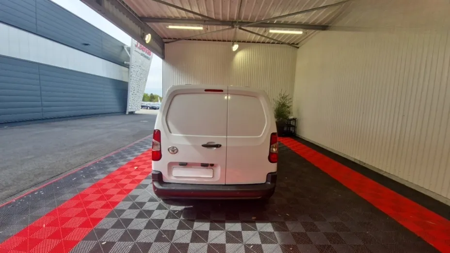 TOYOTA Proace -