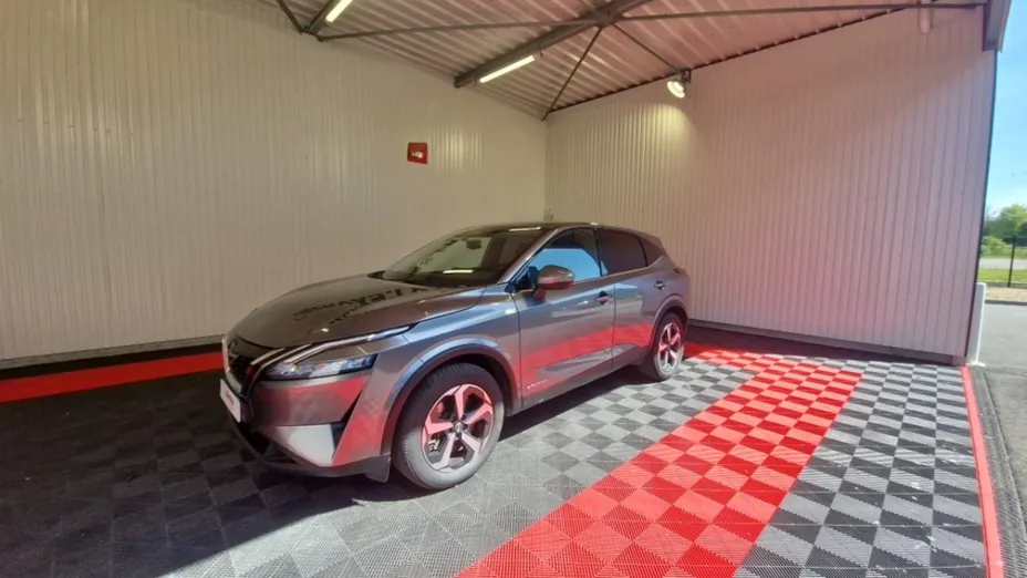 NISSAN Qashqai -
