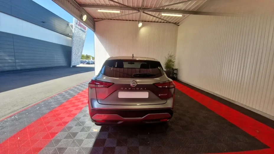 NISSAN Qashqai -