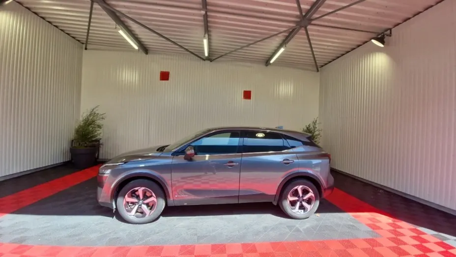 NISSAN Qashqai -
