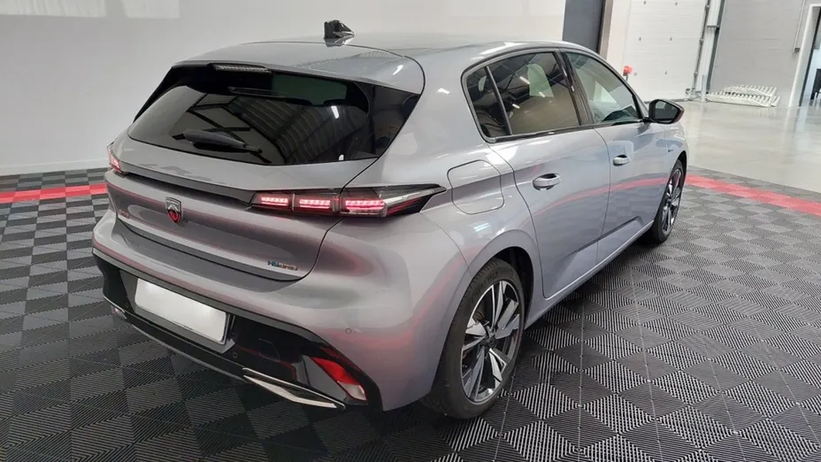 PEUGEOT 308 -