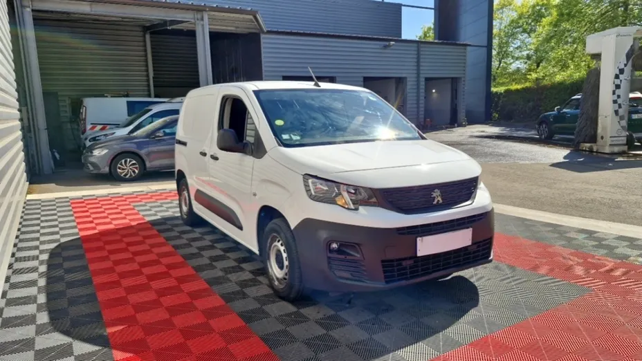 PEUGEOT Partner -