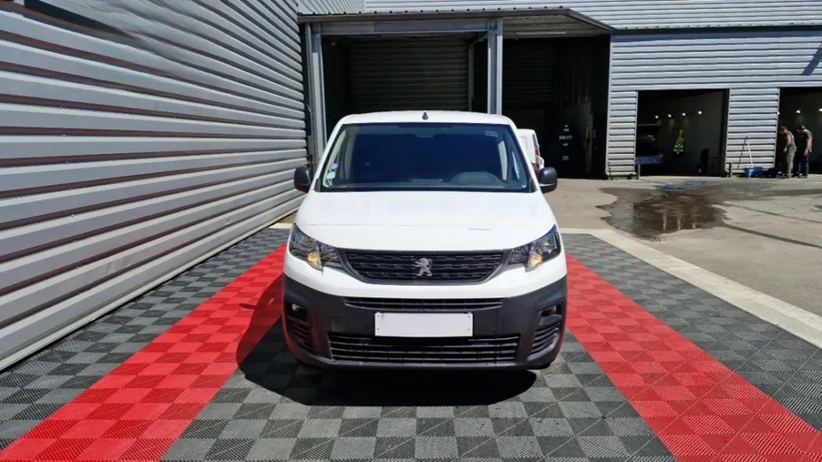PEUGEOT Partner -