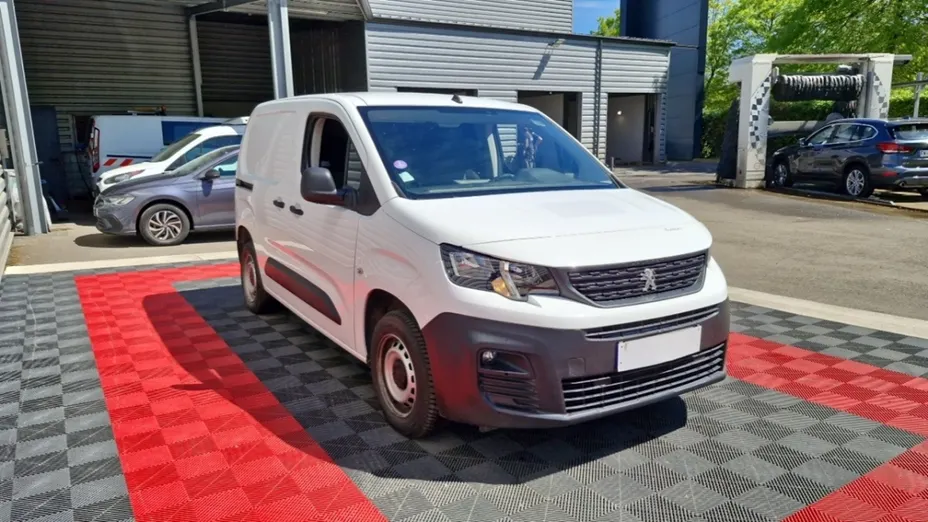 PEUGEOT Partner -