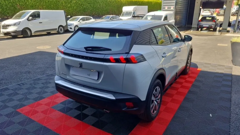 PEUGEOT 2008 -