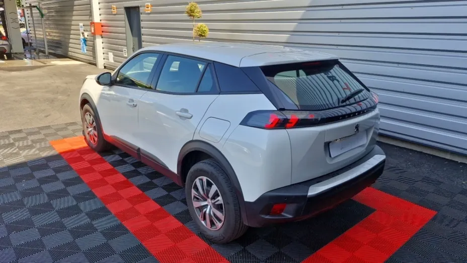 PEUGEOT 2008 -