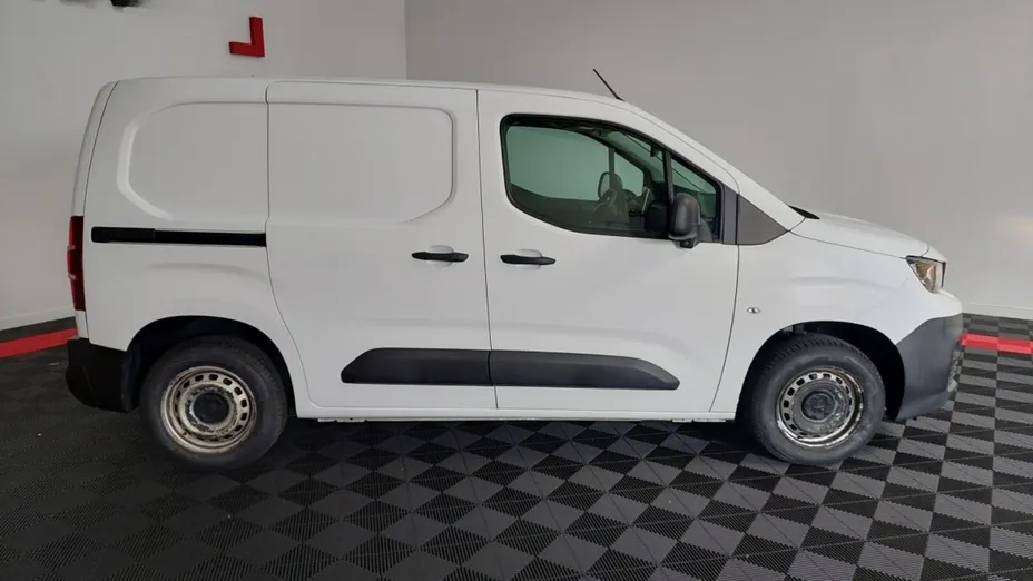 PEUGEOT Partner -