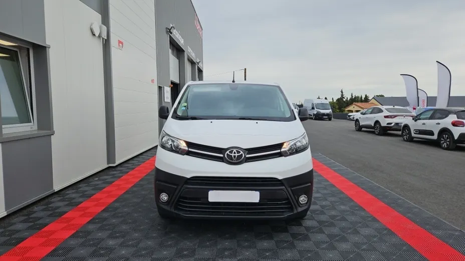 TOYOTA Proace -