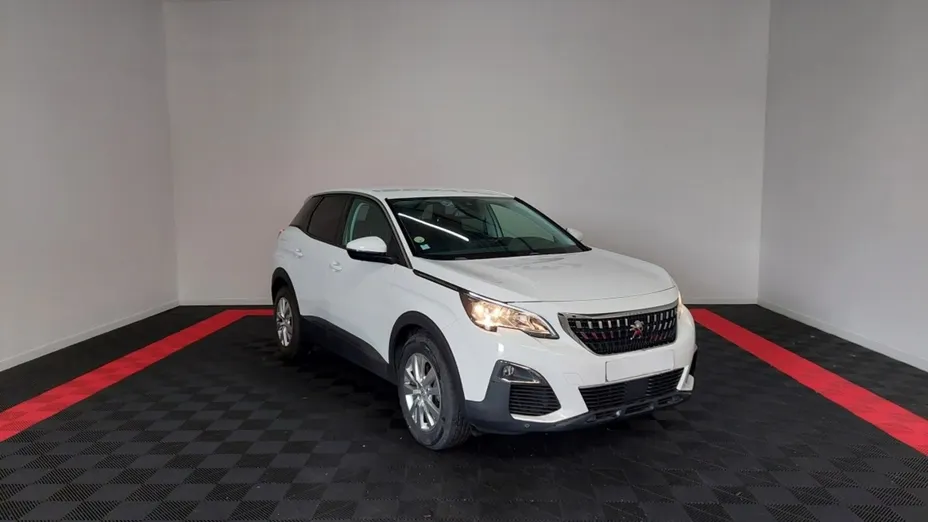PEUGEOT 3008 -
