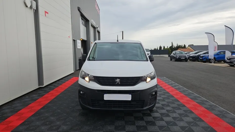 PEUGEOT Partner -