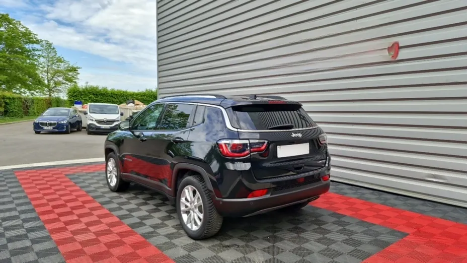 JEEP Compass -