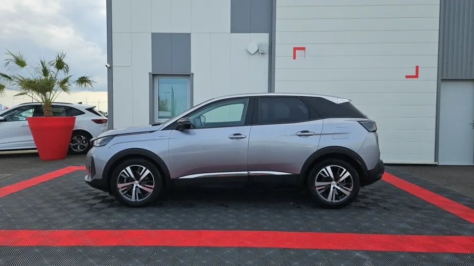 PEUGEOT 3008 -