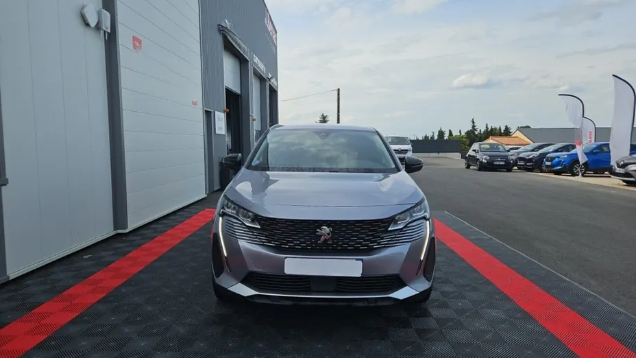 PEUGEOT 3008 -