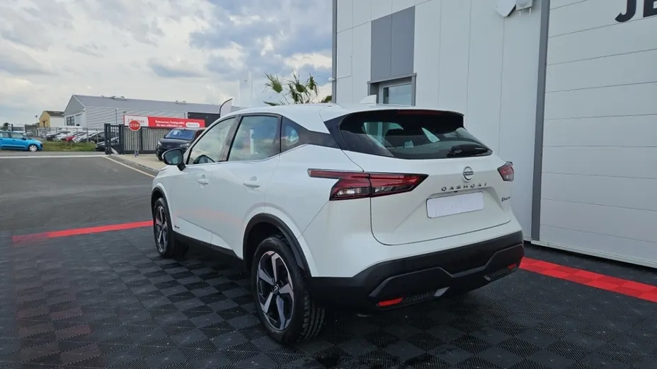 NISSAN Qashqai -