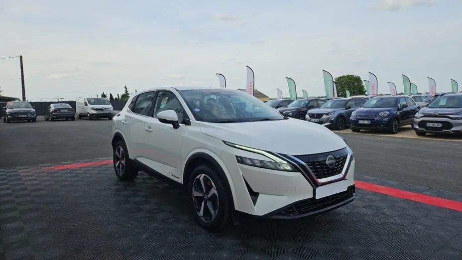 NISSAN Qashqai -