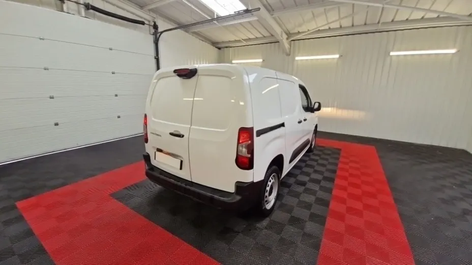 PEUGEOT Partner -
