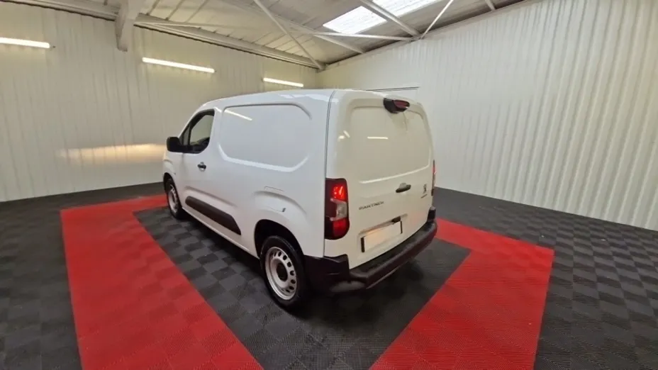 PEUGEOT Partner -