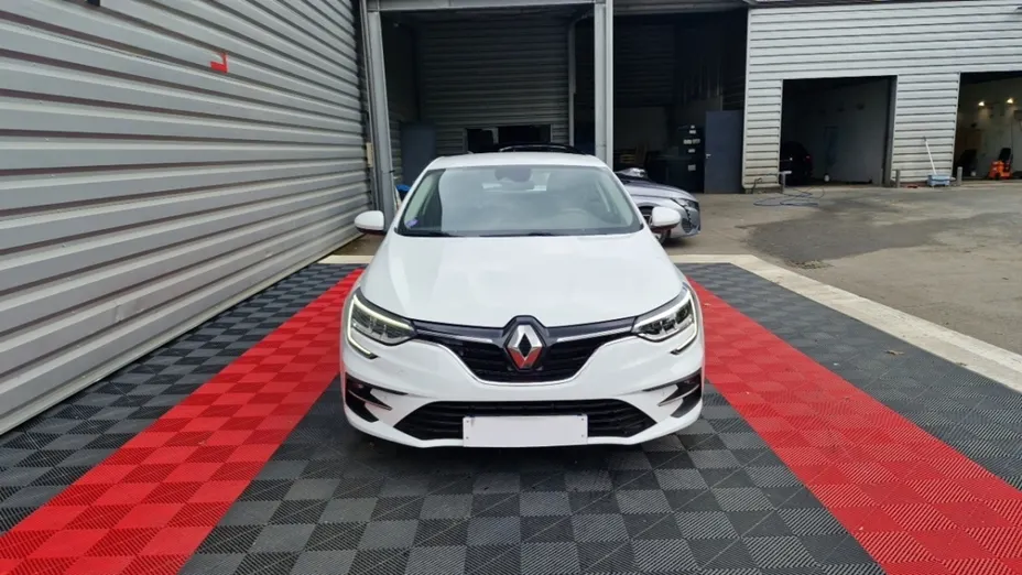 RENAULT Megane -